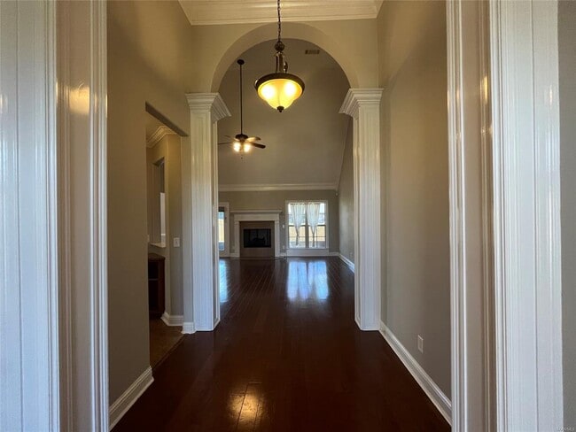 Photo - 532 Overton Dr