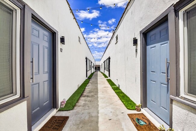 Photo - 1208 Daisy Ave