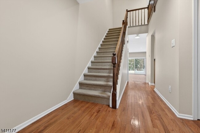 Photo - 140 Kingston Ct