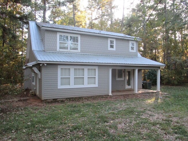 Building Photo - 231 Holliman Rd