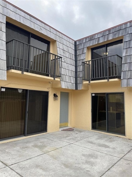 Photo - 2925 Poplar Ave Townhome