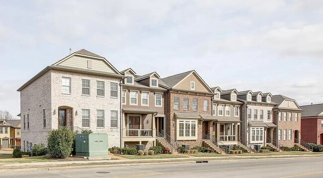 Luxury Townhome at The Enclave at Harpeth ... - Luxury Townhome at The Enclave at Harpeth ...