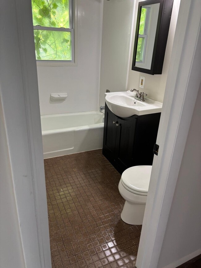 Photo - 1751 Anderson Road