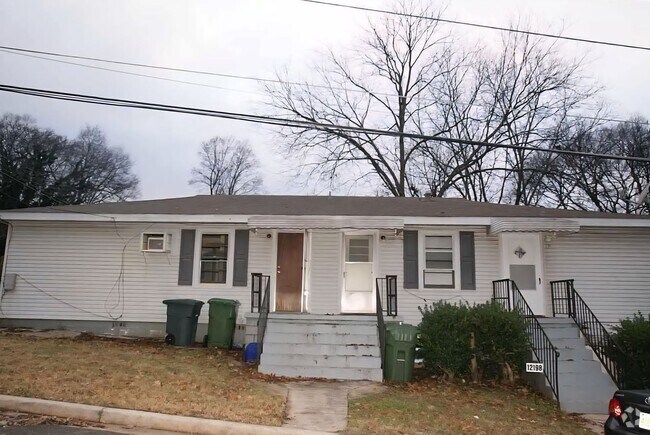 Building Photo - 1219 Highland Ave SE Unit B Rental