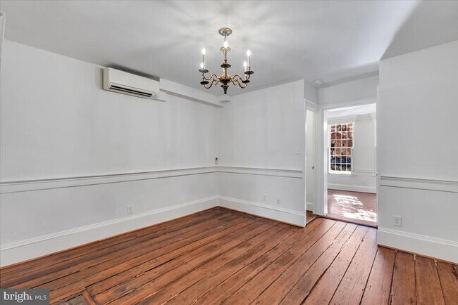 Photo - 215 Prince St