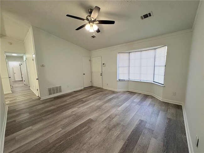 Photo - 3929 Flakes Mill Rd