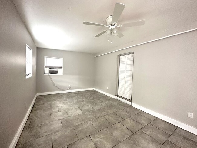 Photo - FIRST MONTHS RENT FREE!!! 3/1 HOME IN FT. ...