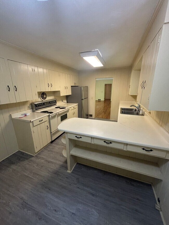 Photo - Great Single Family Home In The Heart of Tryon!