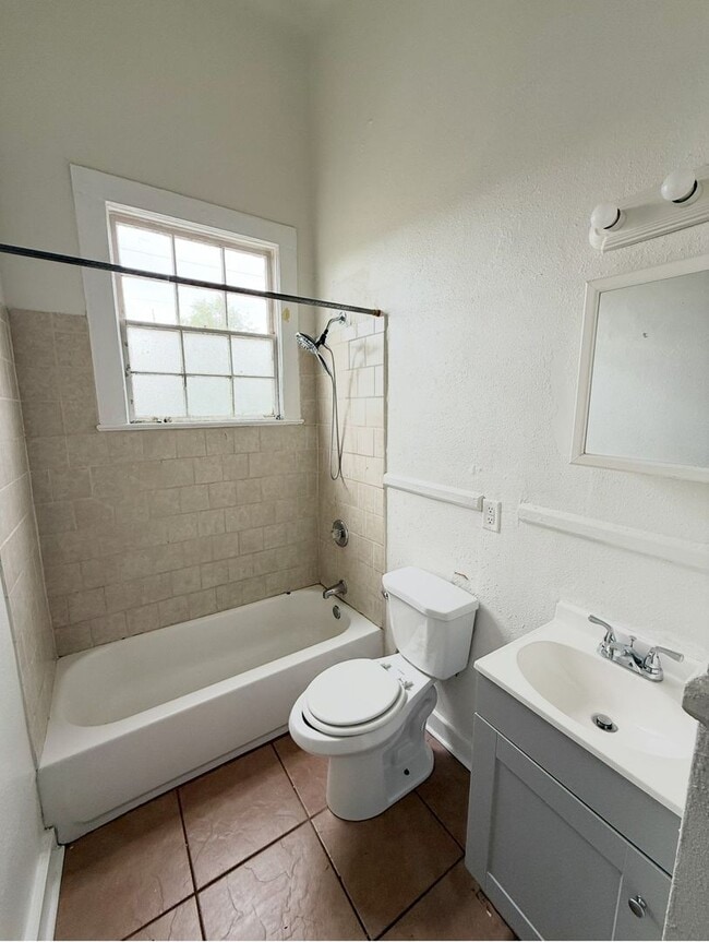 Photo - 2332 Ursulines Ave Unit C