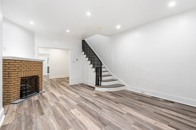 Photo - 150 N Redfield St Unit 150 N Redfield St
