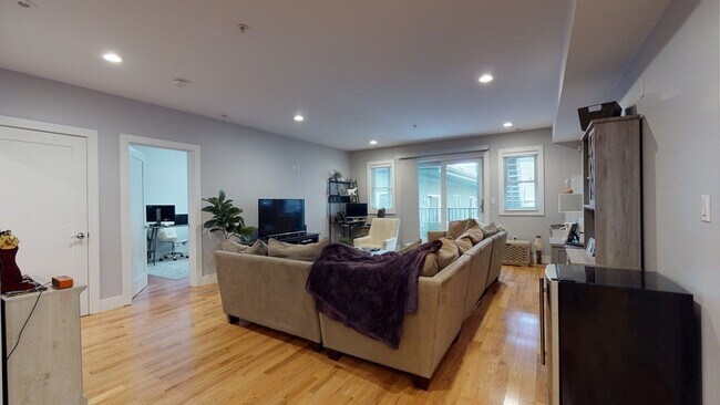 Photo - 339 W Broadway Unit 11