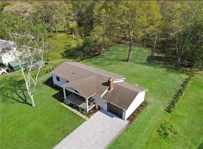44 Quannacut Rd