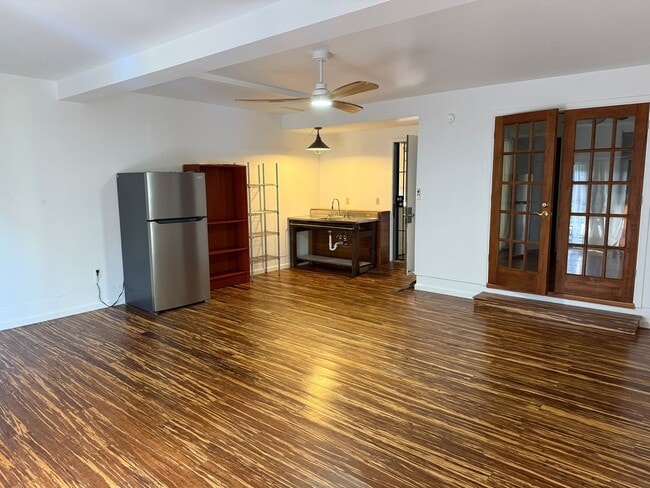 Building Photo - 414 - MA Unit Front