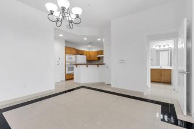 Photo - Two bedroom Park Avenue Condo/Freshly pain...
