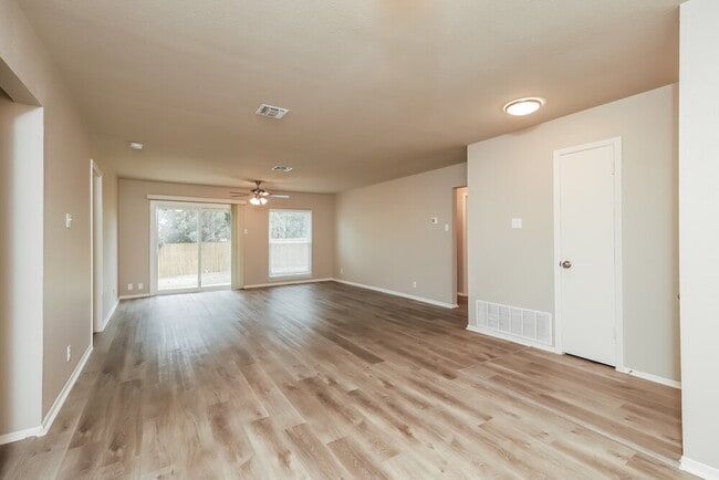 Photo - 10614 Cherry Laurel