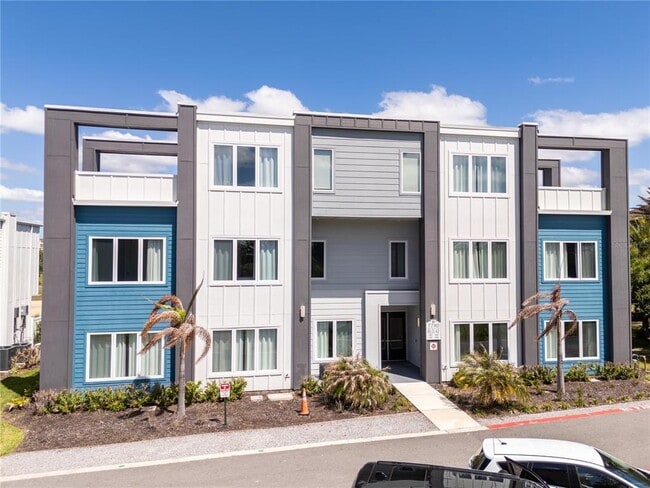 Building Photo - 7740 Sandy Ridge Dr Unit 247