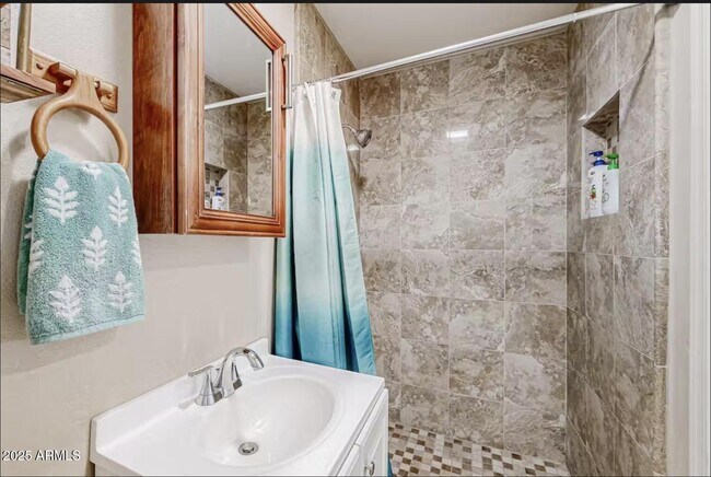 Photo - 2412 N 36th Pl