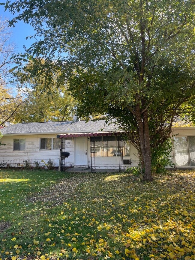 Photo - Eagledale - 4 bedroom home.