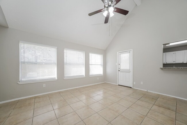 Photo - 4017 Hunnington Dr