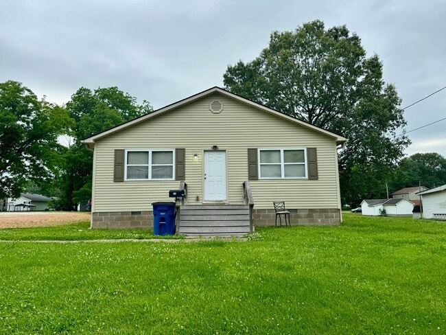 4 BD, 2 BA Cozy Home in Martin, TN! - 4 BD, 2 BA Cozy Home in Martin, TN!