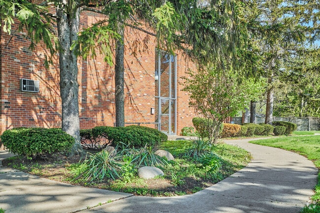 Side entrance to Garden Arms Apartment building