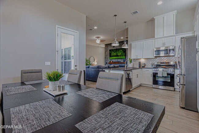 Photo - 801 Mormon Tea Dr