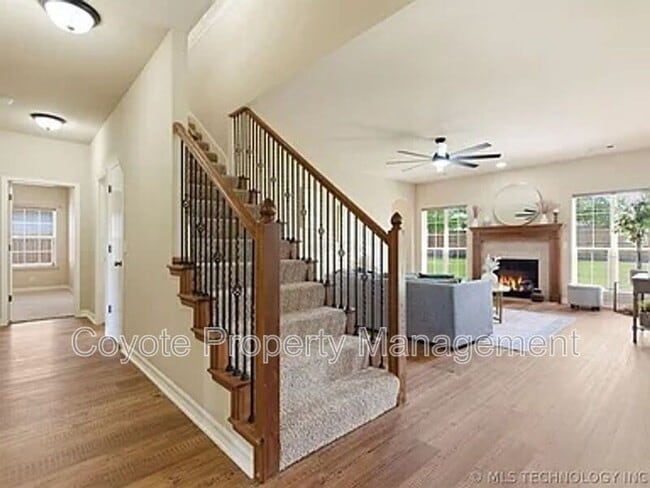 Photo - 2809 N Fern Ave