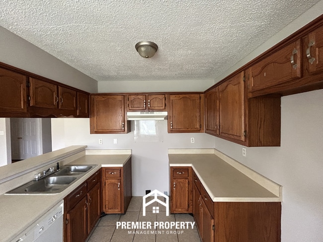 Photo - Charming 3BR/2BA Near Southwind | High Ceilings, Hardwood Floors & 2-Car Garage
