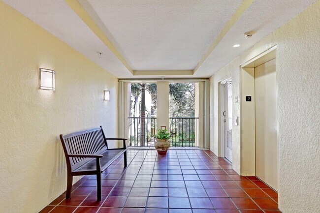 Photo - 630 S Sapodilla Ave Unit 321