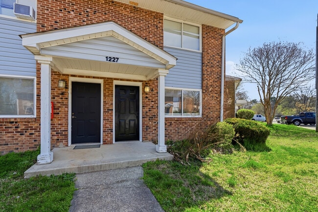 Reserve @ Blu Townhomes