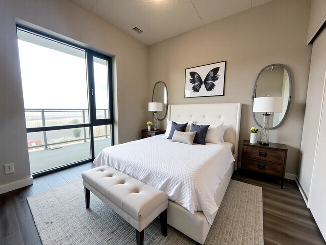 Photo - Stunning 2 Bed/Bath @ Platinum Condos Unité 711