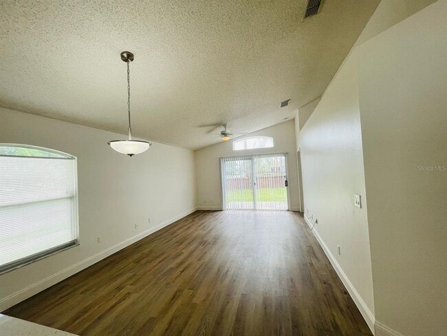 Photo - 13403 Greenpointe Dr