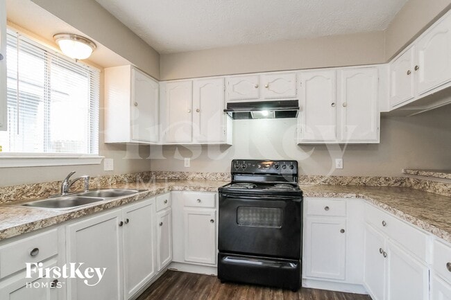 Photo - 12703 Enchanted Path Dr