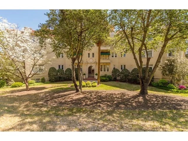 Photo - 2068 Walton Way Unidad 403