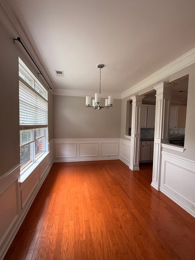 Photo - 9548 Inglenook Ln