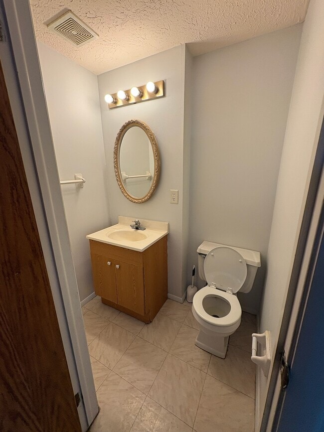 Photo - 6159 96th Pl