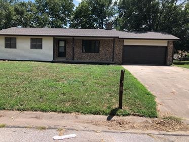 Photo - 123 E Osage St