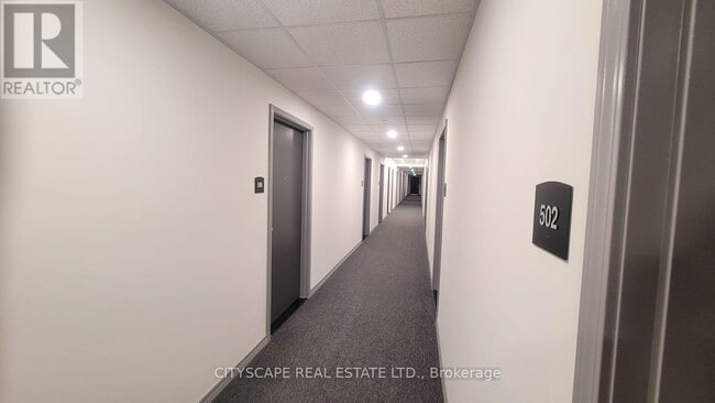 Photo - 181 Elmira Rd S Unité 302B