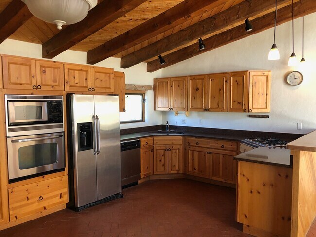 Photo - 555 Este Es Rd