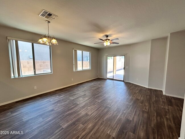 Photo - 7010 S 37th Glen