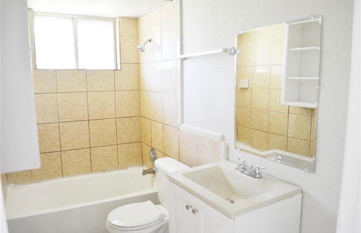 Photo - 2514 Lynnfield St
