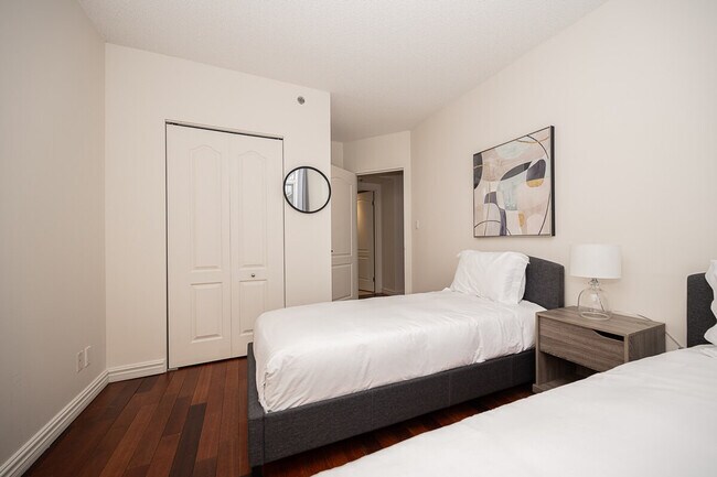 Photo - 3024 Rue Sainte-Émilie Unit SI ID1265664P