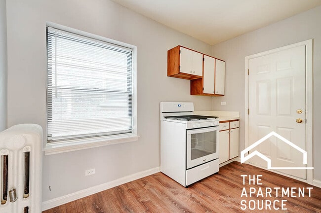 Photo - 5746 N Winthrop Ave Unit 304