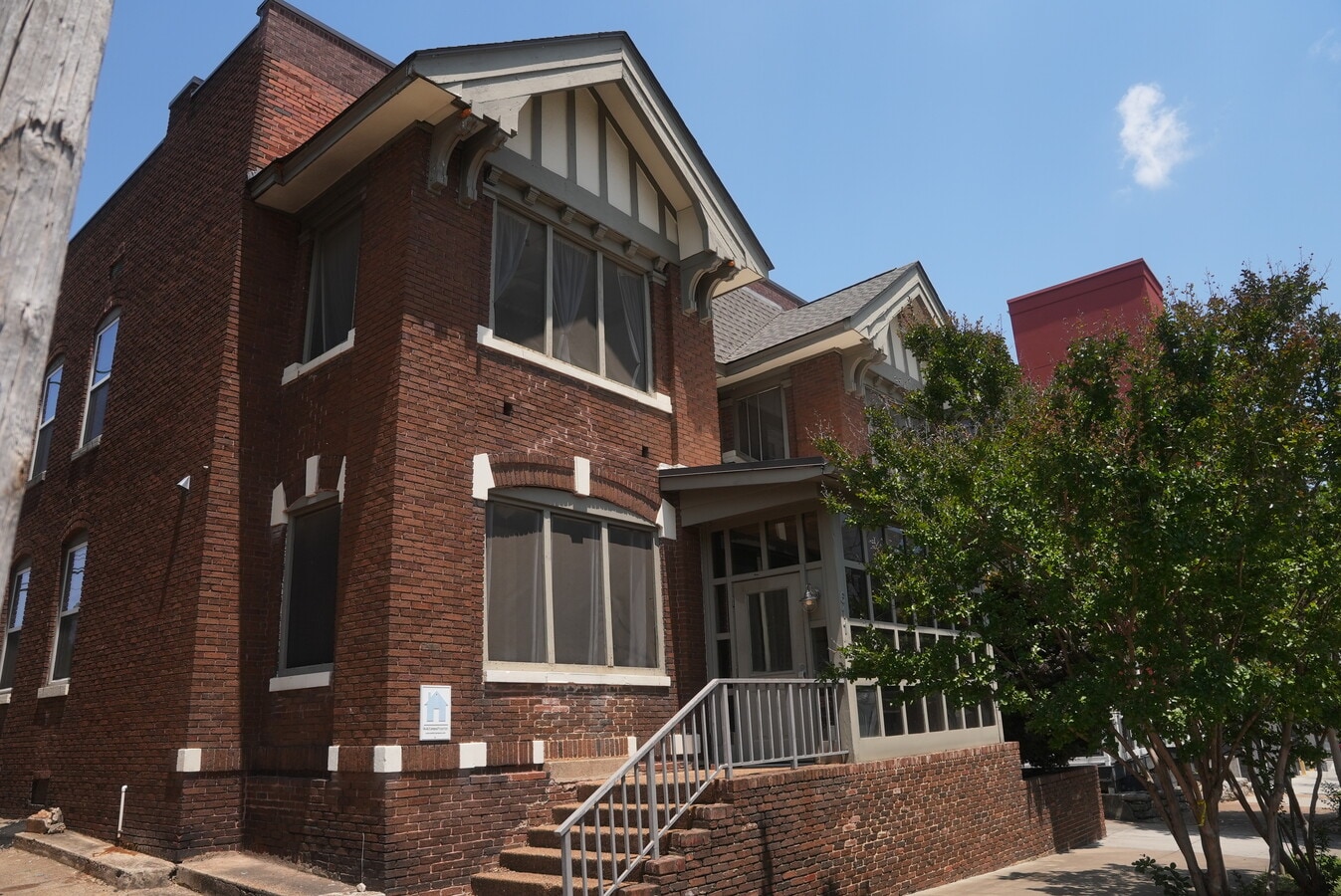Photo - 611 Houston St