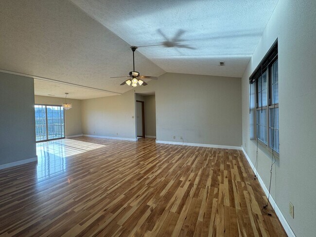 Photo - Summit’s Pass Beauty – Updated 3BR/2BA wit...