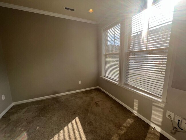 Photo - Amazing 3 BR/2.5 BA Townhome in Glen Burnie!