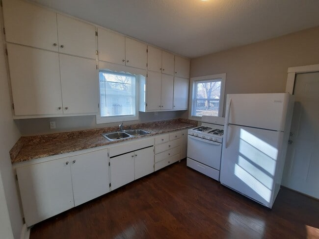 Photo - 3814 8th Pl