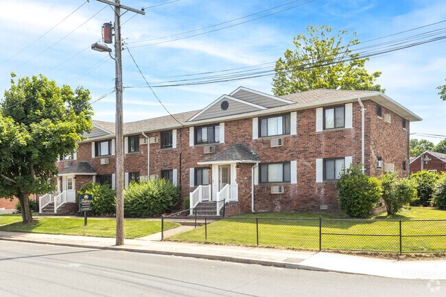 Fairfield Manor At Lindenhurst