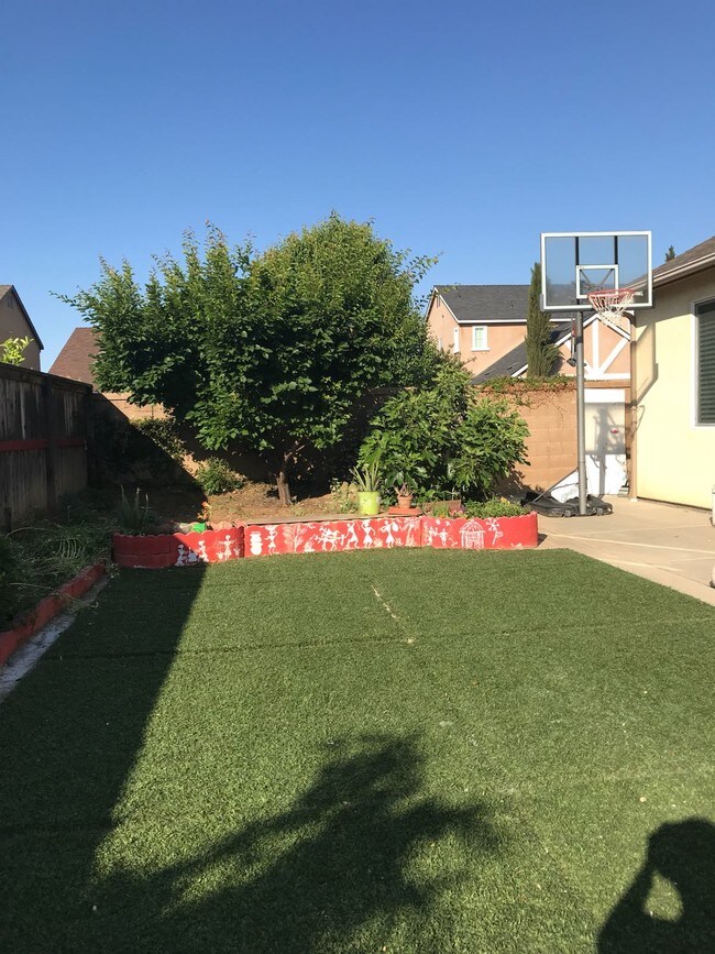 Photo - 4014 Heritage Ln