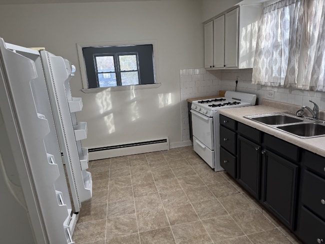 Photo - 7012 Kennedy Ave Unidad 2